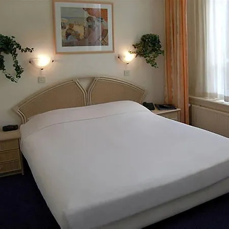 Prinsenhotel 호텔 3*