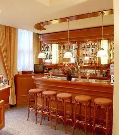 普林森酒店 酒店